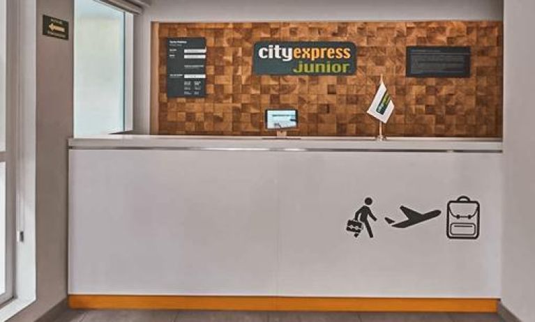 City Express Junior by Marriott CDMX Sullivan, Mexico City
