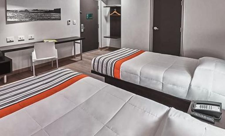 City Express Junior by Marriott CDMX Sullivan, Mexico City