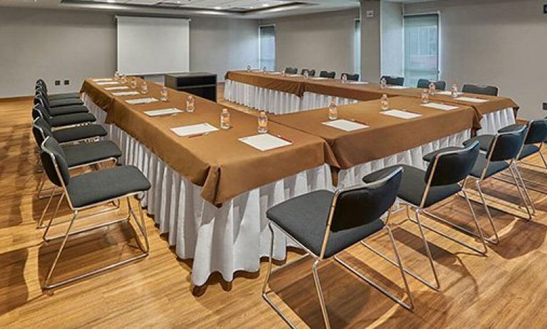 City Express Suites By Marriott Querétaro, Queretaro