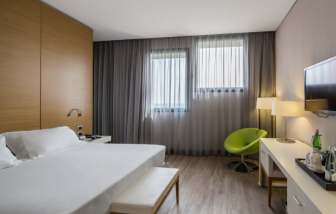 Hotel NH Milano Fiera, Milan