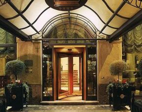 Andreola Central Hotel, Milan