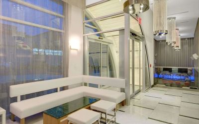 Lounge area at Wyndham Garden Brooklyn Sunset Park.