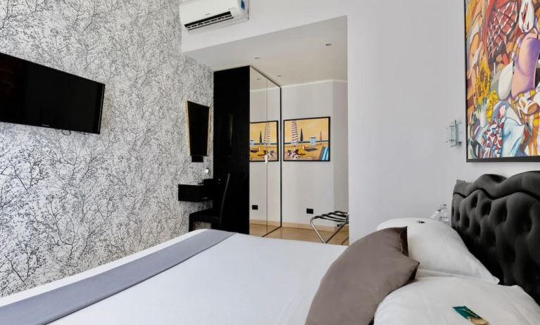 Day use room at Aiello Rooms.
