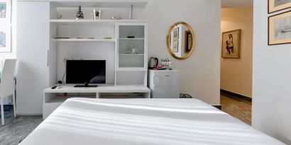Day use room at Aiello Suites Executive.
