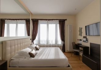 Hotel Aiello Rooms San Babila image