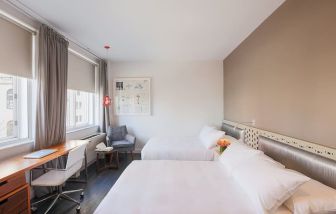 Day use twin room with work desk at Nu Hotel - Brooklyn.