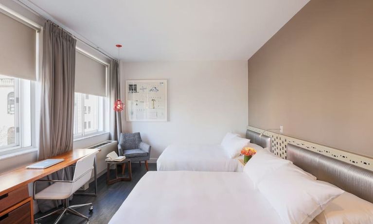 Day use twin room with work desk at Nu Hotel - Brooklyn.