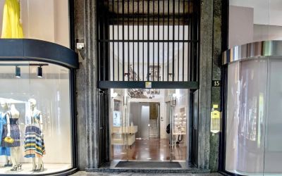 Hotel entrance at Aiello Hotels Duomo.