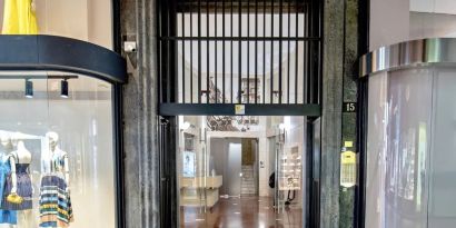 Hotel entrance at Aiello Hotels Duomo.
