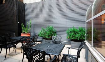 Outdoor seating at Hampton Inn Manhattan - Madison Square Garden.