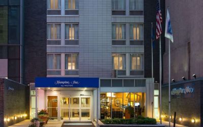 Exterior view of Hampton Inn Manhattan - Madison Square Garden.
