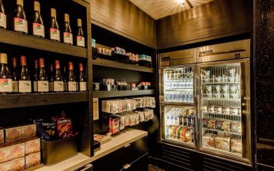 Convenience store at Courtyard By Marriott New York Manhattan/Central Park.