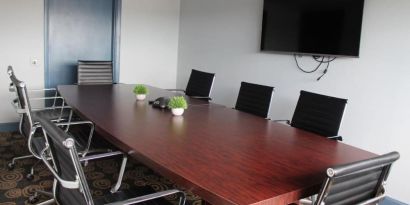 Professional meeting room at Regency Miami Airport By Sonesta.