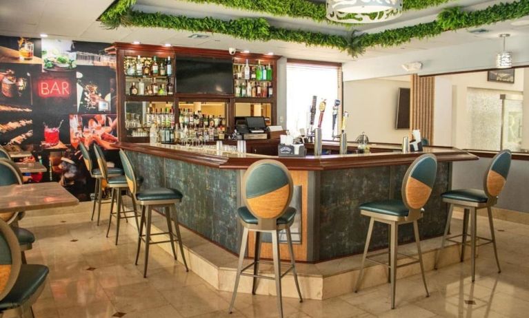 On-site bar at Regency Miami Airport By Sonesta.