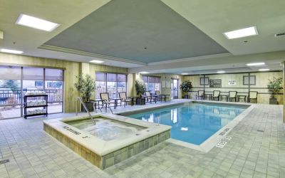 Indoor pool at Hampton Inn And Suites Guelph.