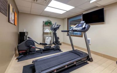 Fitness center at Comfort Inn & Suites Geneva - West Chicago.