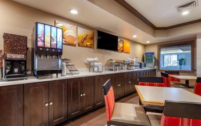 Breakfast available at Comfort Inn & Suites Geneva - West Chicago.