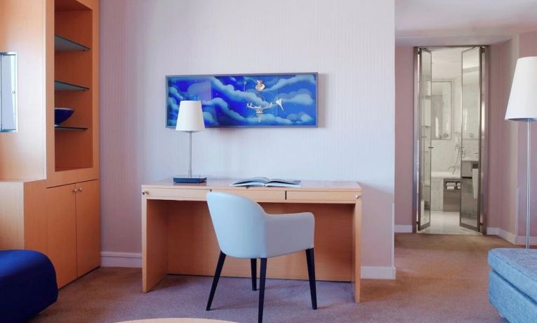 Day use room at Sheraton Paris Charles De Gaulle Airport Hotel.