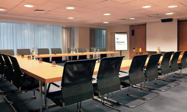 Meeting room at Sheraton Paris Charles De Gaulle Airport Hotel.