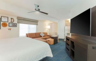 Day use room at Hampton Inn & Suites Denver Tech Center.