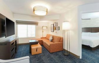 Day use room at Hampton Inn & Suites Denver Tech Center.
