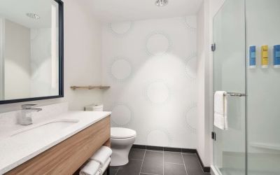 Day use room at Tru By Hilton Ft. Lauderdale Airport.