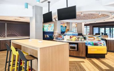 Lounge and coworking space at Tru By Hilton Ft. Lauderdale Airport.