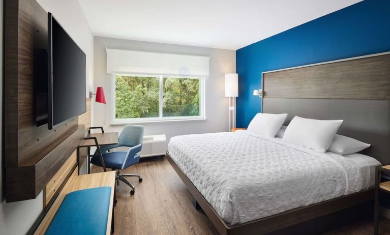 Day use room at Tru By Hilton Atlanta Northlake Parkway.