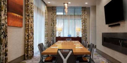 Meeting room at Hilton Garden Inn Mobile Downtown.