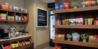 Snack bar at Hilton Garden Inn Mobile Downtown.