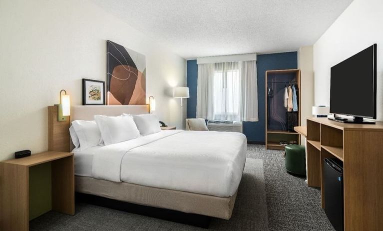 Day use room at Spark By Hilton Lexington Hamburg.