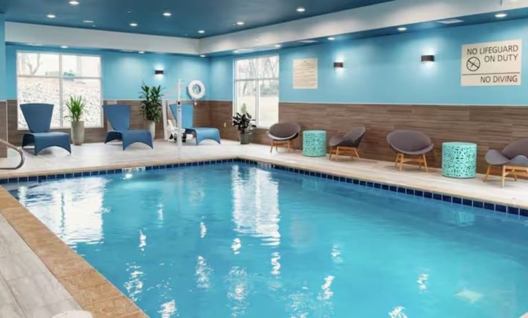 Indoor pool at Hampton By Hilton Cusco.