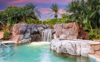 Outdoor pool at Embassy Suites By Hilton Oahu Kapolei.