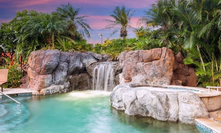 Outdoor pool at Embassy Suites By Hilton Oahu Kapolei.