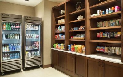 Snack bar at Embassy Suites By Hilton Oahu Kapolei.
