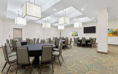 Meeting room at Embassy Suites By Hilton Oahu Kapolei.
