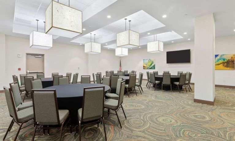 Meeting room at Embassy Suites By Hilton Oahu Kapolei.