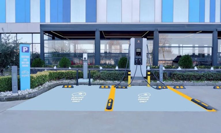 Parking at Hampton By Hilton Samsun.