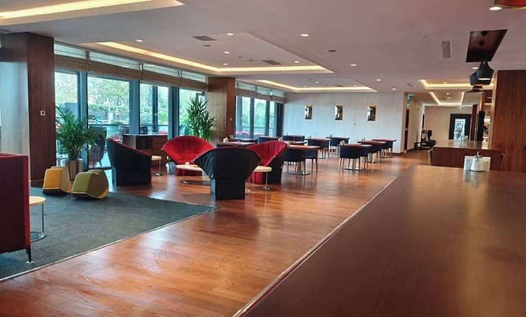 Lounge at Hampton By Hilton Samsun.