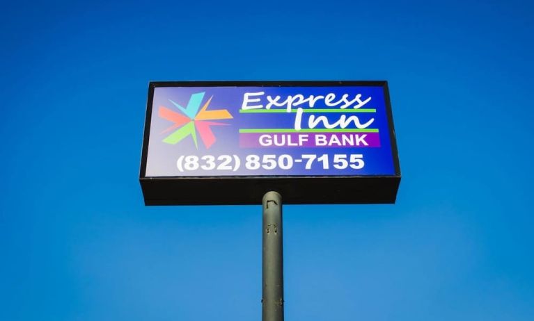 Property lettering at Express Inn Gulf Bank.