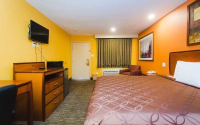 Day use room at Express Inn Gulf Bank.