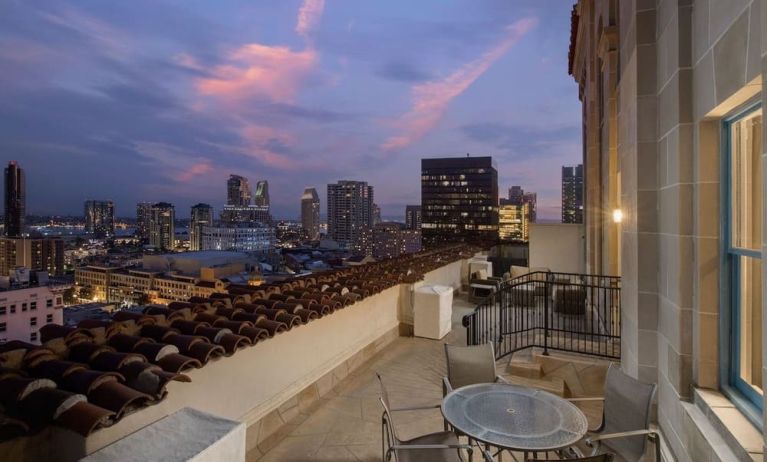Rooftop terrace at Courtyard San Diego Downtown.