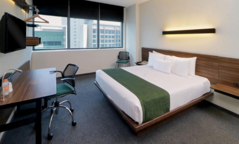 City Express Suites by Marriott Santa Fe, Mexico City