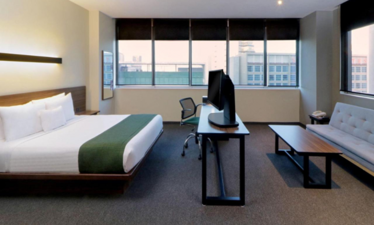 City Express Suites by Marriott Santa Fe, Mexico City