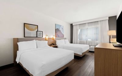 Day use room with natural light at Spark By Hilton Fountain Hills Scottsdale.
