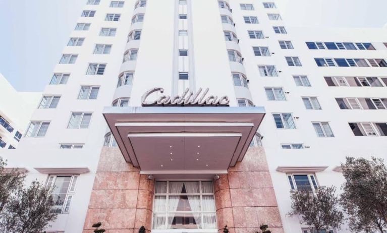 Entrance and outdoor view of Cadillac Hotel & Beach Club, Autograph Collection.