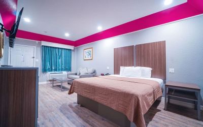 Day use room at Hotel Bliss Kemah Boardwalk.