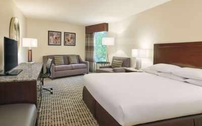 Day use room with TV at DoubleTree By Hilton Houston Intercontinental Airport.