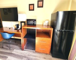 Day use room amenities at Studio 6 Baltimore West - Catonsville.