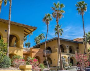 Hotel exterior at Hilton Phoenix Tapatio Cliffs Resort.